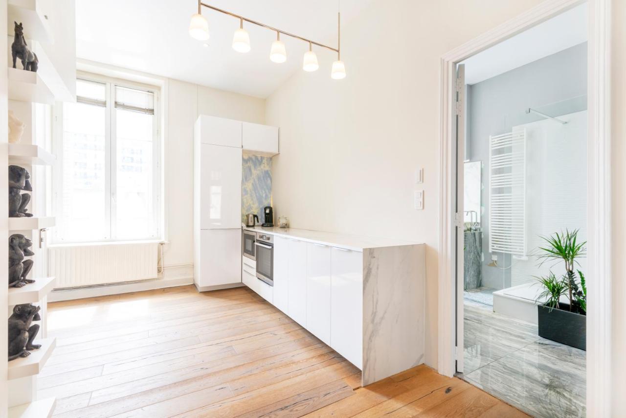 Le Palais De Saint-Jean Apartment Nancy Bagian luar foto